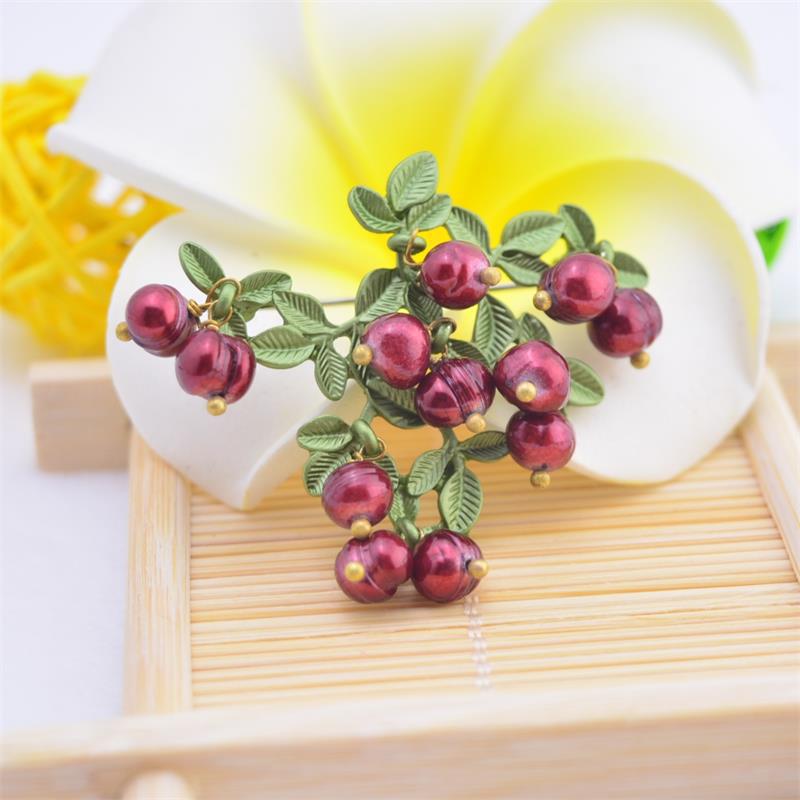 Brooch - Cranberry