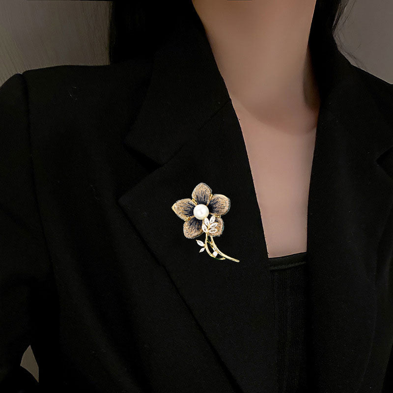 Brooch - Freshwater Pearl Flower Brooch