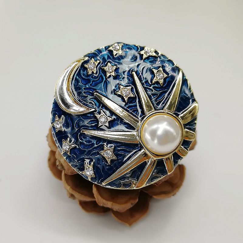 Brooch - Sun, Moon, Star, Universe, Freshwater Baroque Pearl