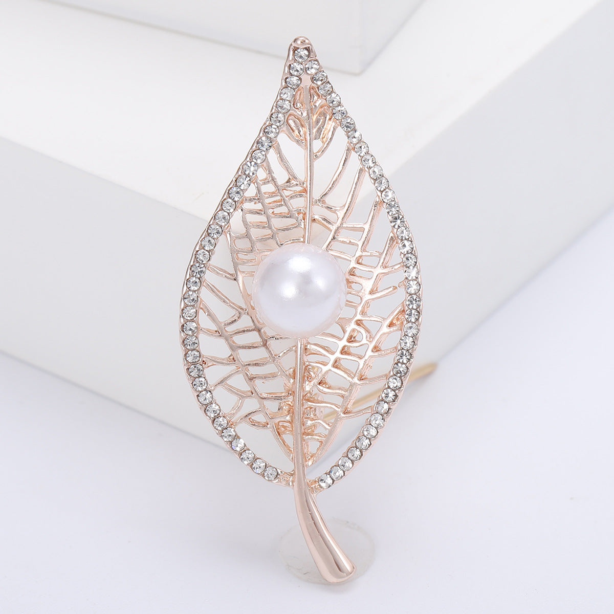 Brooch/Pendant - Freshwater Pearl Leaf