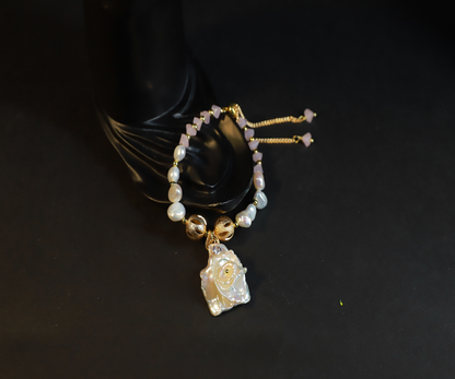Bracelet - Pearl Flowers In the Palm of Hand