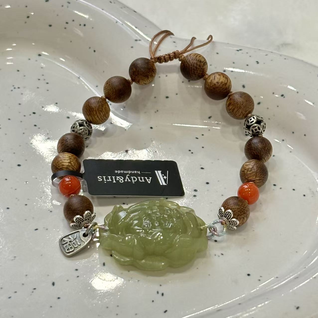finely carved Hetian jade pendant, combined with silver, Nanhong agate, and fragrant wood