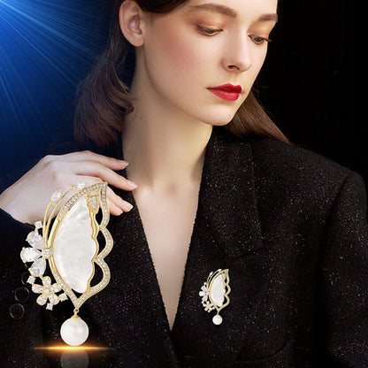 Brooch -