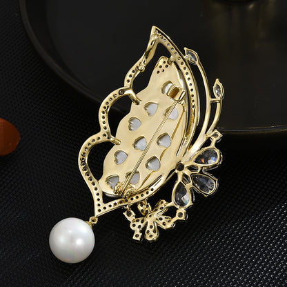 Brooch -