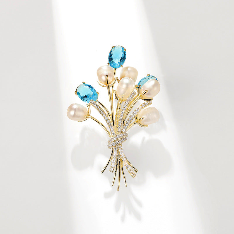 Brooch -