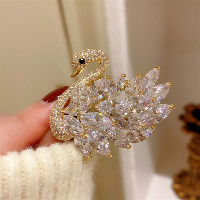 Brooch -