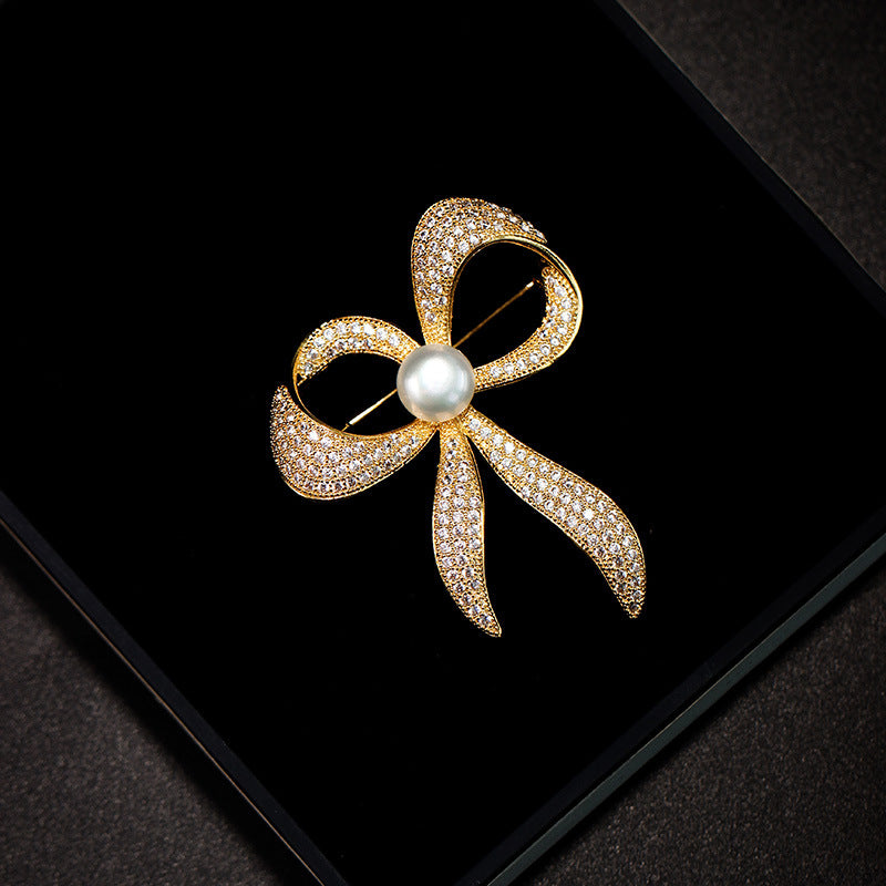 Brooch -