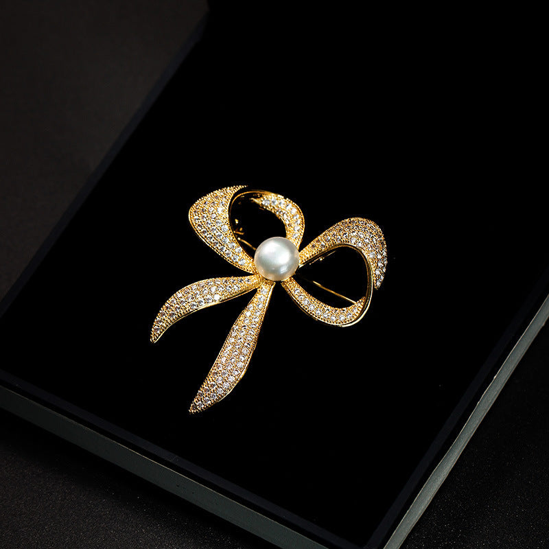 Brooch -