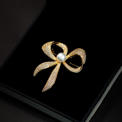 Brooch -