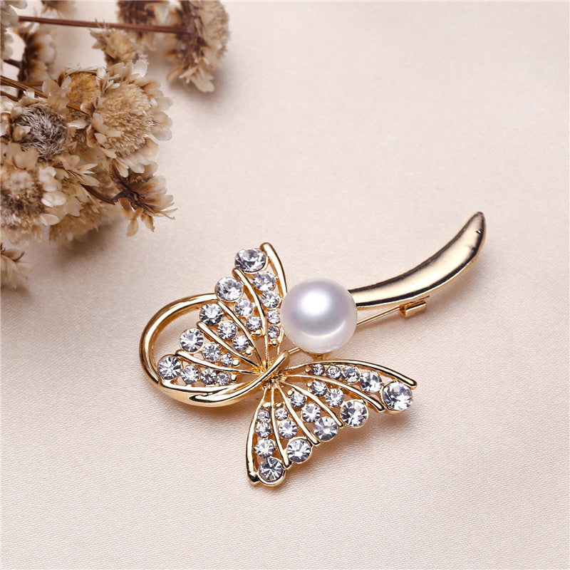 Brooch -
